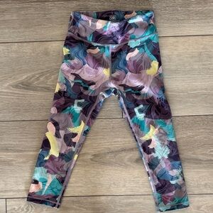 Athleta Girl High Rise Printed Chit Chat Capri Leggings